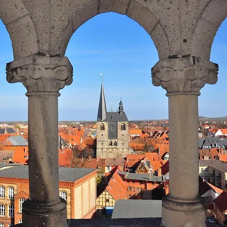 Schinkel Ferienunterkuenfte Lage Inklusive Parkplatz Und Kurtaxe Apartment Quedlinburg