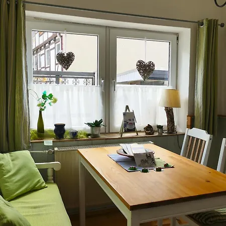 Schinkel Ferienunterkuenfte Lage Inklusive Parkplatz Und Kurtaxe Apartment *