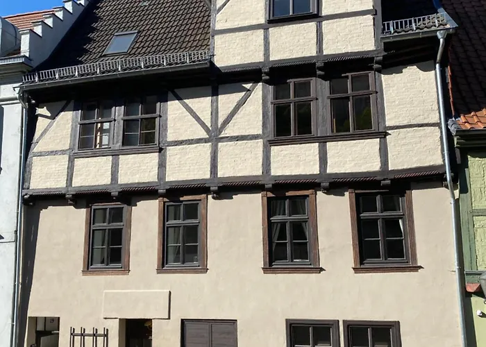 Schinkel Ferienunterkuenfte Unesco Altstadt, Parkplatz Inkl Lägenhet Quedlinburg